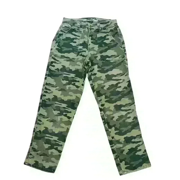 Woman's High Rise, Straight Leg Green Camo Pant, Pockets. Stretch Zip - Picture 1 of 3